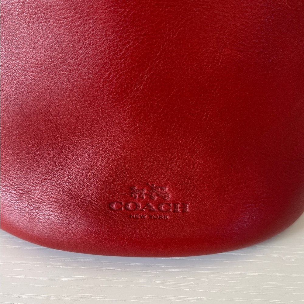 Vintage Coach Red Leather Bucket Crossbody Bag - Picture 2 of 8